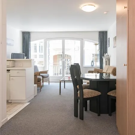 Lecomte - Beachside 154 Daire