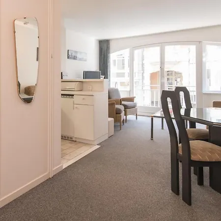 Lecomte - Beachside 154 *