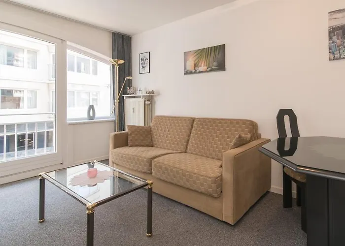 Lecomte - Beachside 154 Apartment